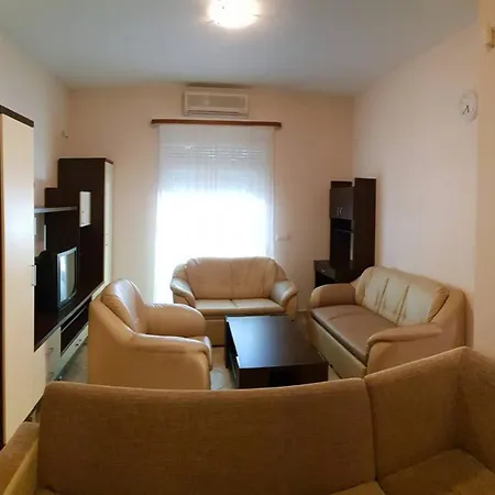 Beach Hotel Hotel 3*