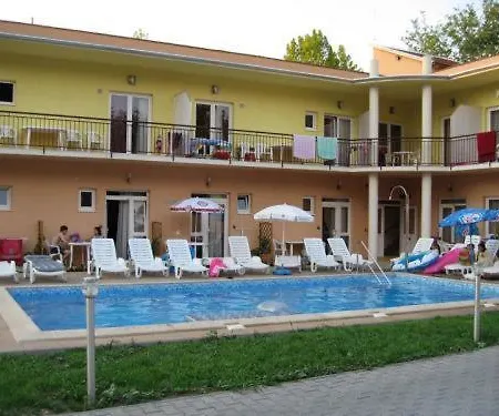 Beach Hotel 3*
