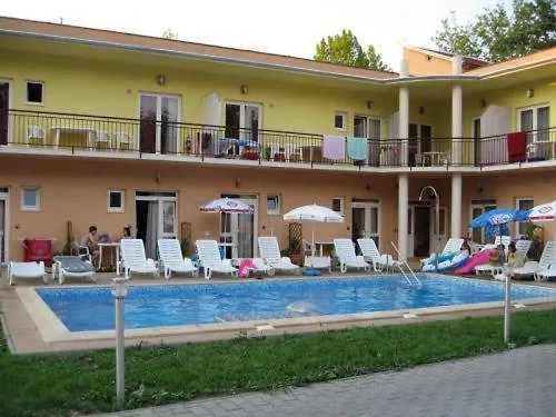 Beach Hotel 3*