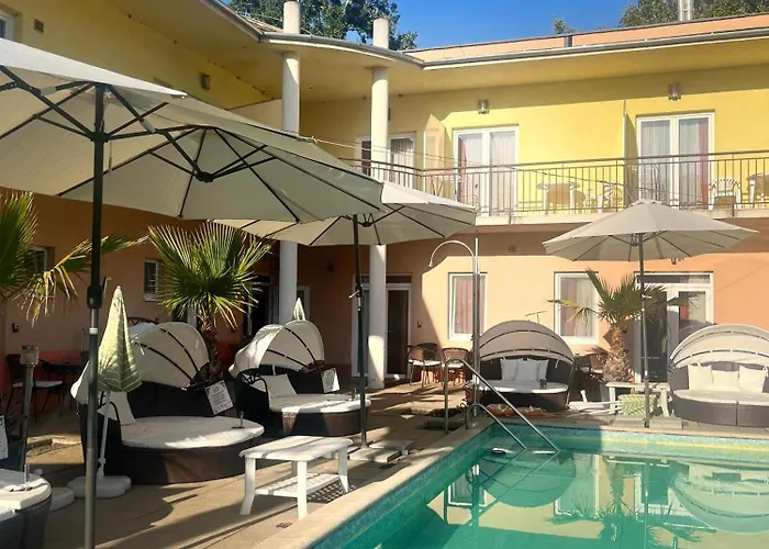 Beach Hotel 호텔 시오포크