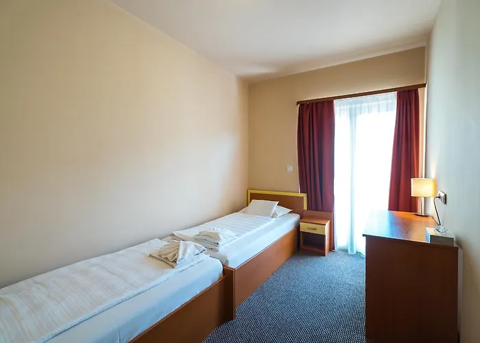 Beach Hotel 3* 시오포크